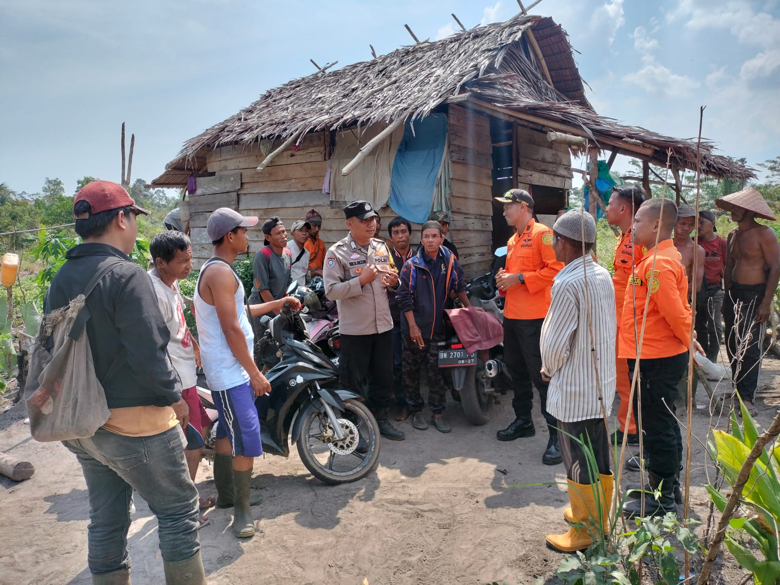 Tersesat 3 Hari di Hutan, Pencari Burung Ditemukan Dalam Kondisi Lemas IMG-20250722-WA0044
